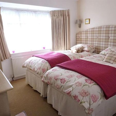 Honey Lodge Broadstone Δωμάτιο φωτογραφία